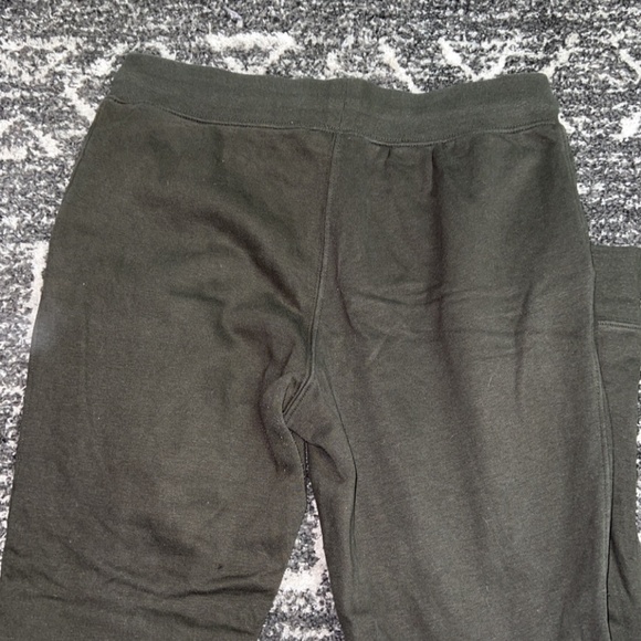 Champion Women's Green Sweatpants - Picture 5 of 5